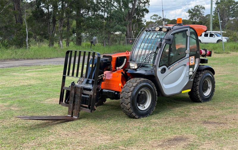 Photo 3. Manitou MT-X 625 2.5T 6m telehandler