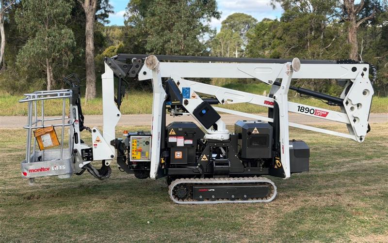 Photo 4. Monitor 18.90 pro 18M spider knuckle boom scissor lift cherry picker