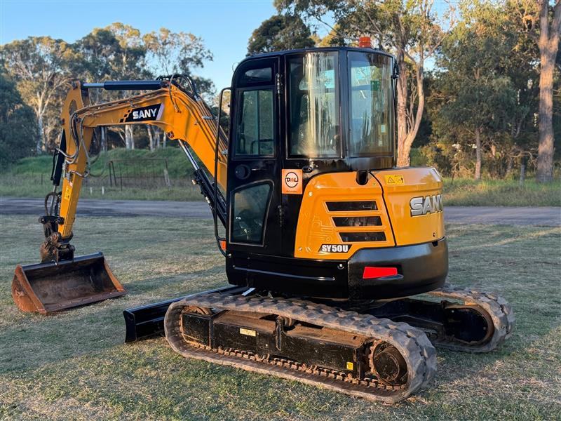 Photo 4. Sany SY50U 5.3T excavator
