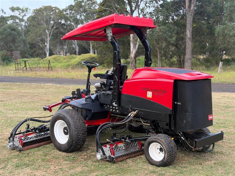 Photo 3. Toro Reelmaster 7000D ride on fairway cylinder reel greens golf course lawn mower