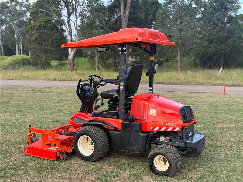 Photo 4. Kubota F3690 72inch diesel out front deck ride on lawn mower