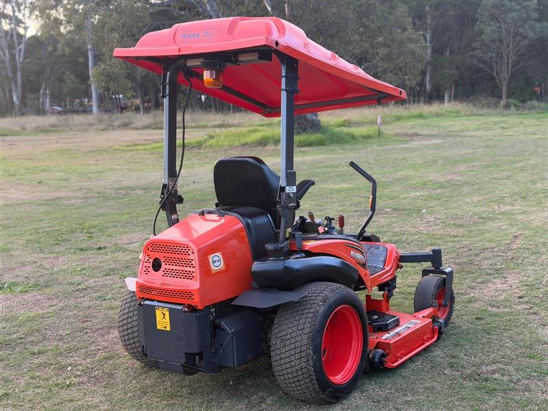 Photo 2. Kubota ZD1221 commercial diesel zero turn ride on lawn mower