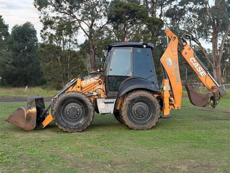 Photo 5. Case 695ST backhoe loader