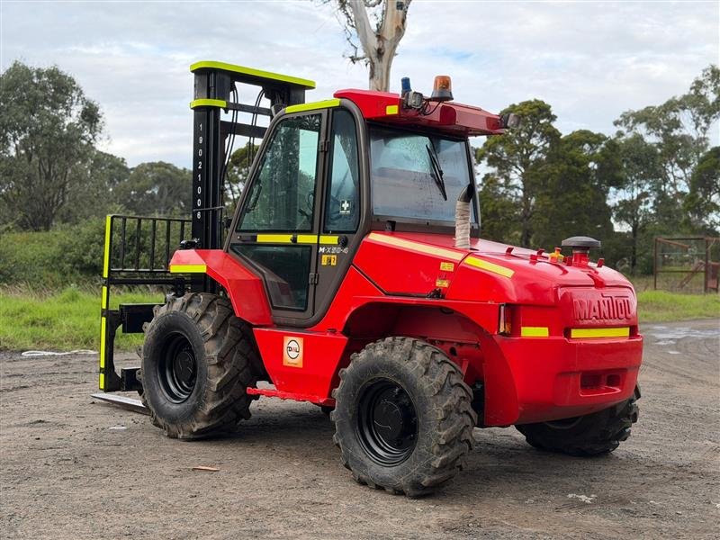 Photo 4. Manitou MX50-4 diesel rough all terrain forklift