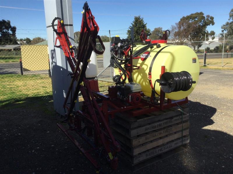 Photo 2. 2022 Hardi Ute Back Boomspray