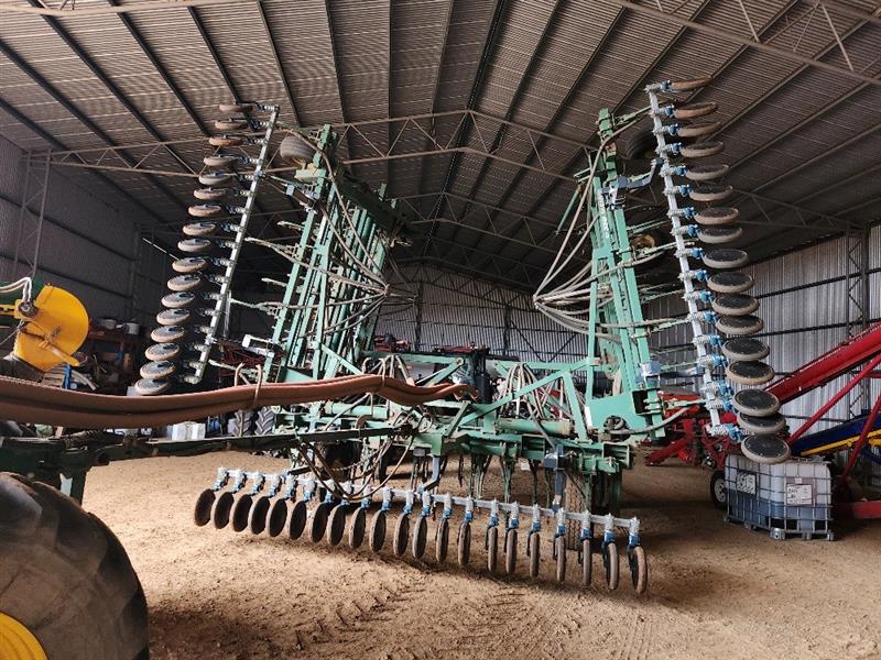 John Shearer 55T Seeder Bar