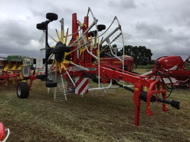 Pottinger TOP 842C POTTINGER TOP 842C RAKE Rakes/Tedder, Hay Silage ...