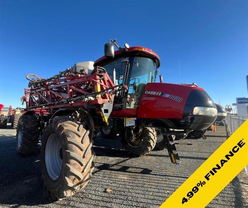 CASE IH 4430 Aim Command Pro sprayer