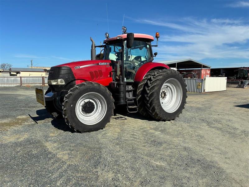 CASE IH PUMA 165 tractor