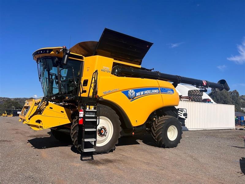 NEW HOLLAND CR9.90