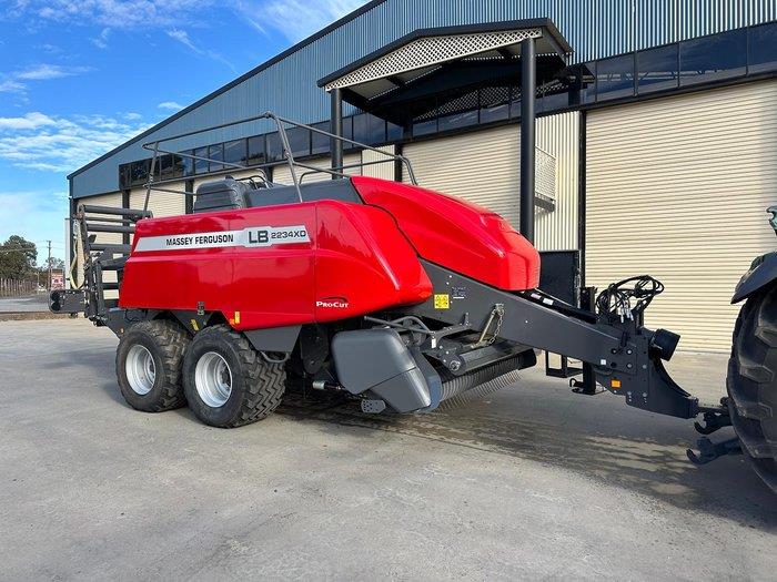 Massey Ferguson Lb 2234Xdtc