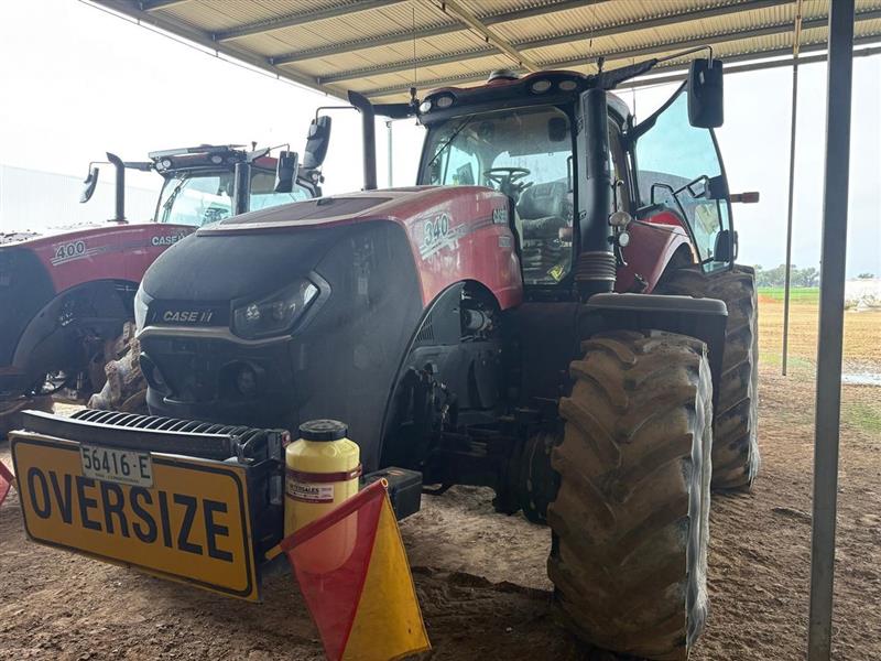 Case IH 340 Magnum tractor