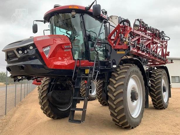 CASE IH PATRIOT 4450