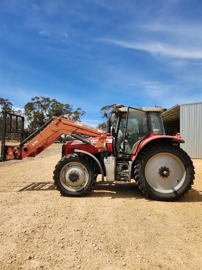 Massey Ferguson7480 FWA/4WD