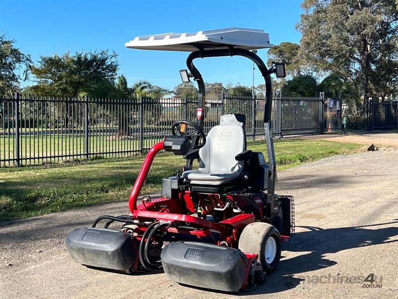 Photo 1. Toro Greensmaster 3150 Golf Greens lawn mower