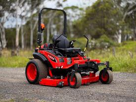 Photo 1. Kubota ZD1221 Zero Turn Lawn Equipment