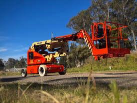 JLG E400AJPN Boom Lift Access