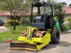 Ammann ASC30 Vibrating Roller