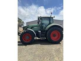 Fendt 927 Vario Row Crop Tractors