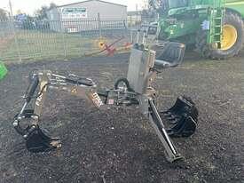 Titan F100 Cut Attach backhoe attachment