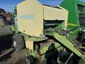 Krone 1500 vario round baler