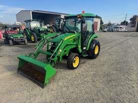 John Deere 3520 compact UT tractor