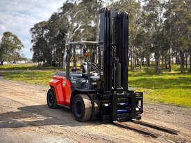 Toyota 8FD60N All/Rough Terrain Forklift