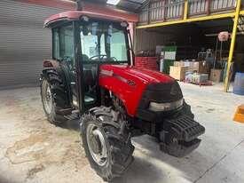 Photo 1. Case IH Quantum 95C utility tractor