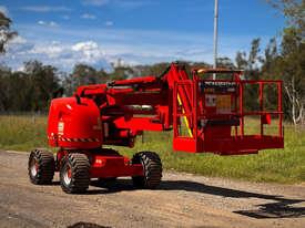 JLG 450AJ Boom Lift Access