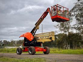 JLG 450AJ Boom Lift Access