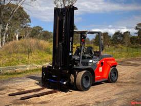 Toyota 8FD60N All/Rough Terrain Forklift