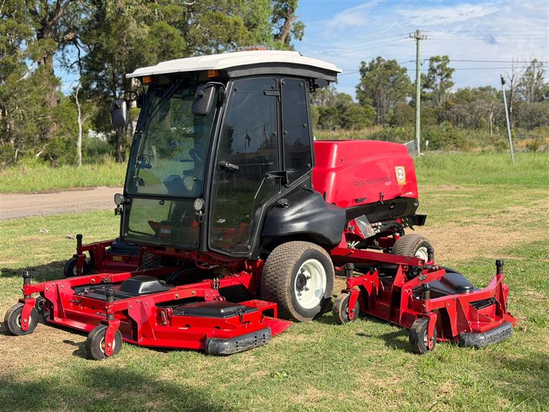 Toro Groundsmaster 5910 diesel commercial ride on lawn mower