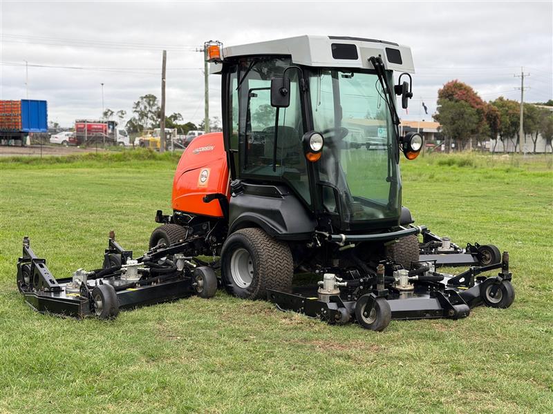Jacobsen HR8000 Diesel ride on lawn mower