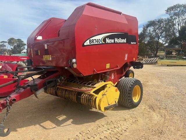 New Holland BR740 baler