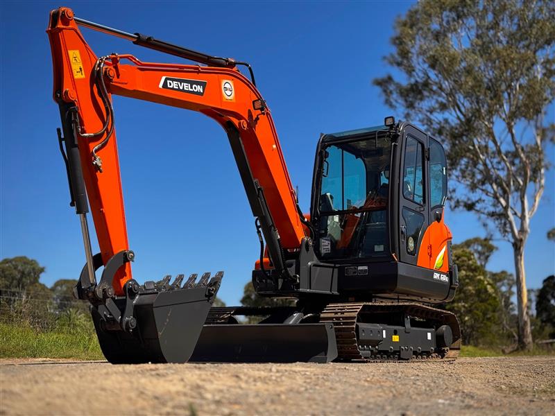 Develon DX19Z-7B 1.9T tracked excavator