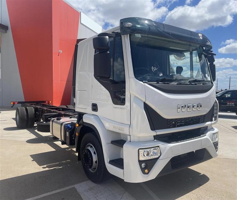 Iveco Eurocargo ML160 truck