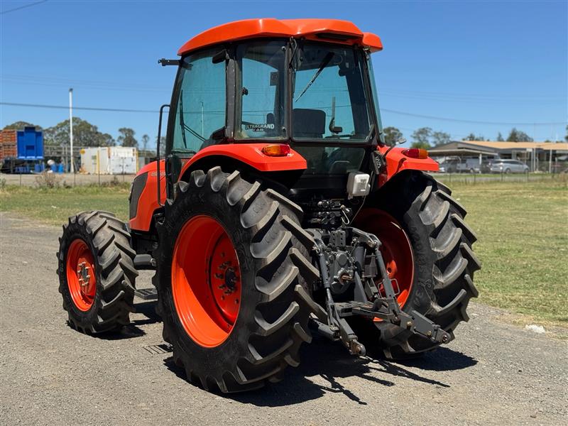 Kubota M9540DHC diesel 4x4 AWD farm tractor