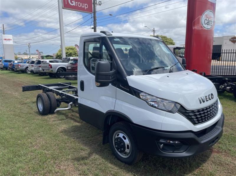 Photo 1. Iveco Daily 45C18 truck