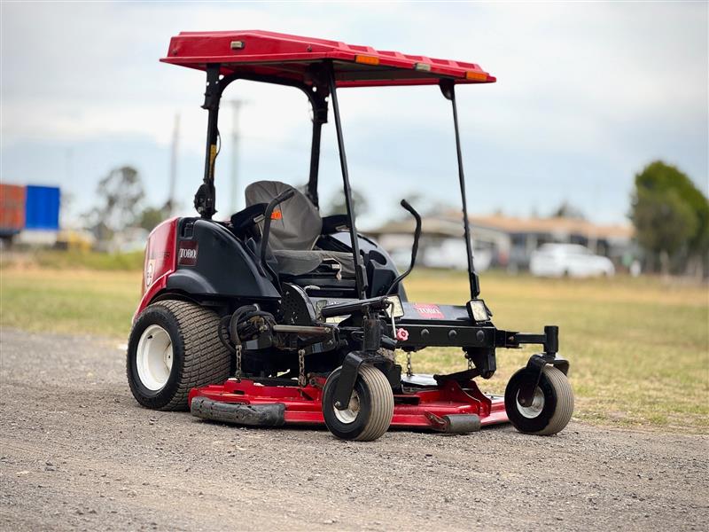 Toro Groundsmaster 7210 diesel commercial zero turn ride on lawn mower