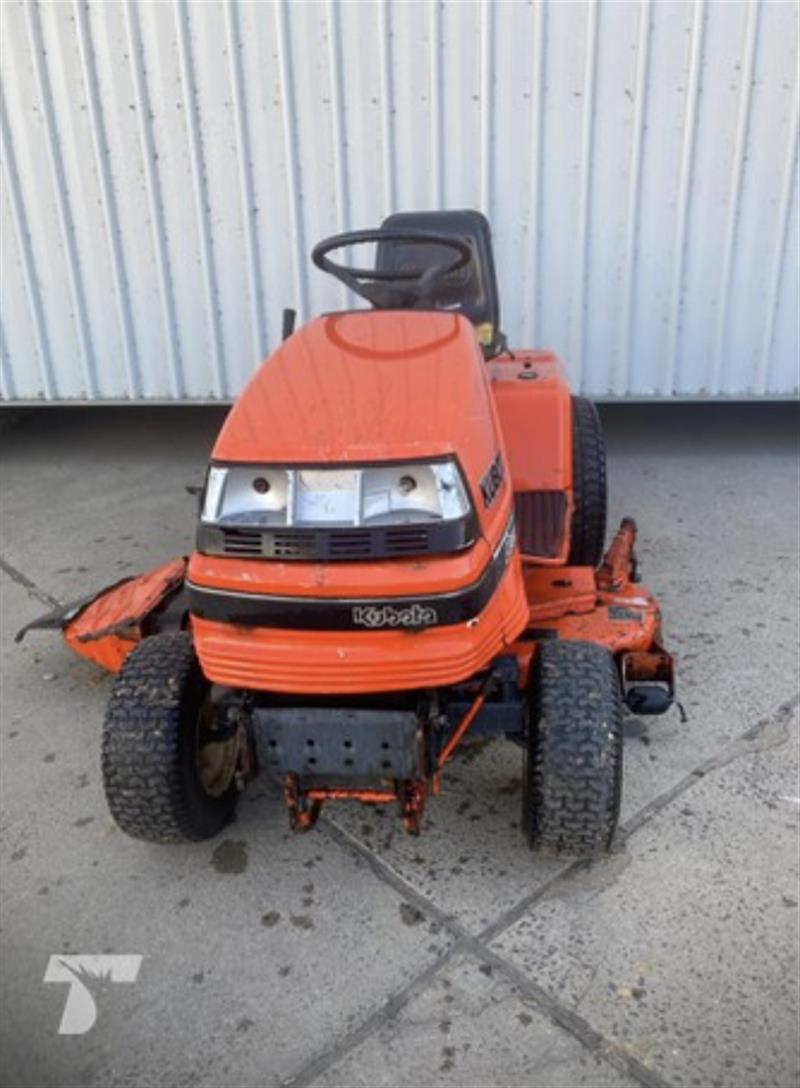 Photo 1. Kubota G1800 ride on mower