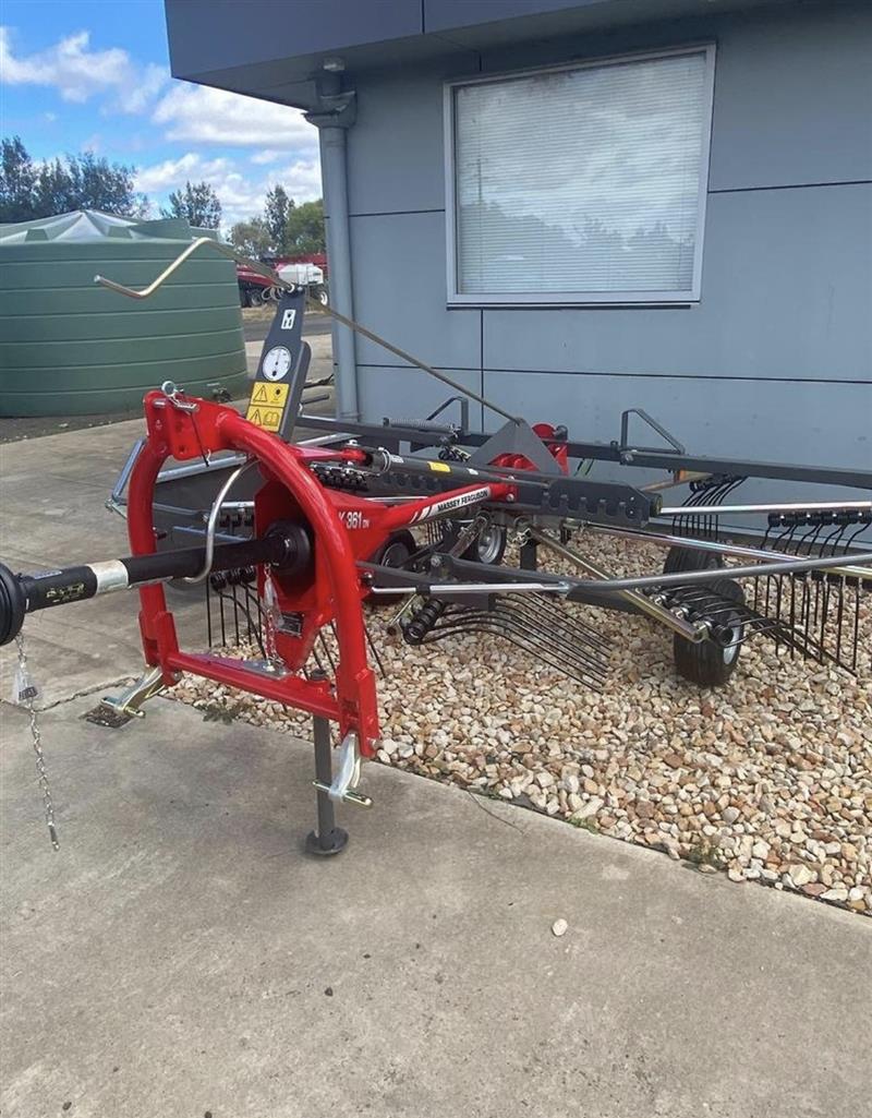 Massey Ferguson RK361DN hay rake