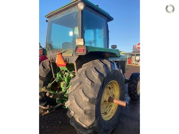 Photo 1. John Deere 4240 tractor