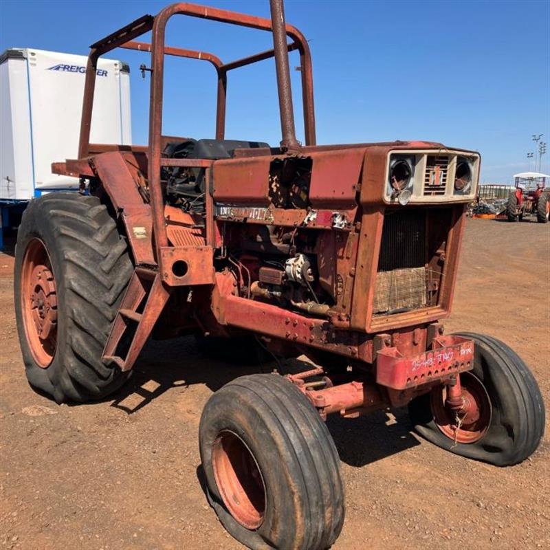 International/Case IH 886 2wd tractor