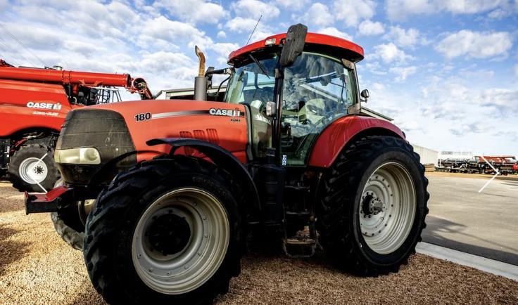 Case IH Puma 180 tractor