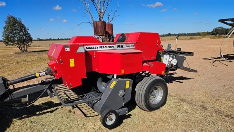 Massey Ferguson 1842S mower conditioner