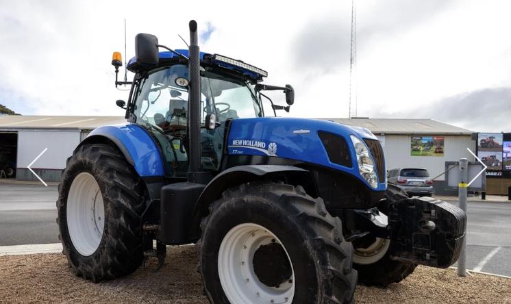 New Holland T7.260 tractor