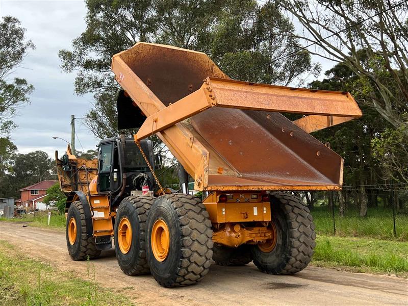 Case 340B articulated all terrain carrier dumper truck