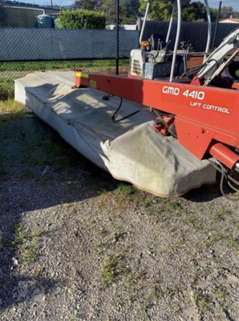 Kuhn GMD4410 hay mower
