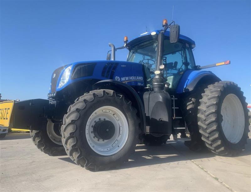 New Holland T8.435 tractor