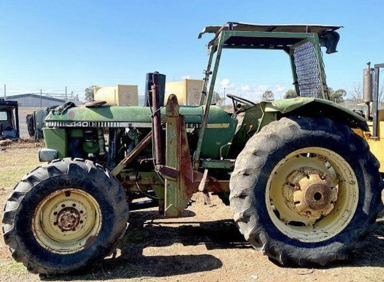 John Deere 3140 tractor